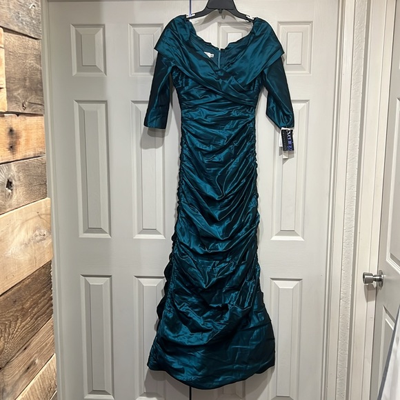 NWT TERI JON TEAL SILK RUCHED OFF SHOULDER COLLAR EVENING MAXI DRESS SIZE 6